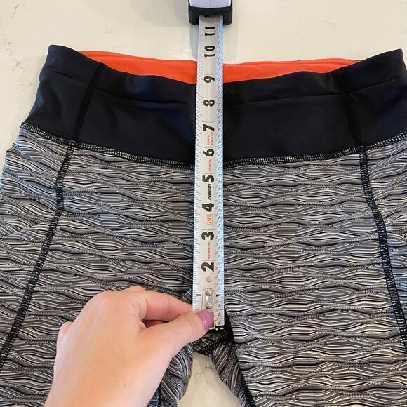 Lululemon Speed Tight‎ II Leggings Textured Wave Silver Spoon Black Size 6 - Picture 7 of 9